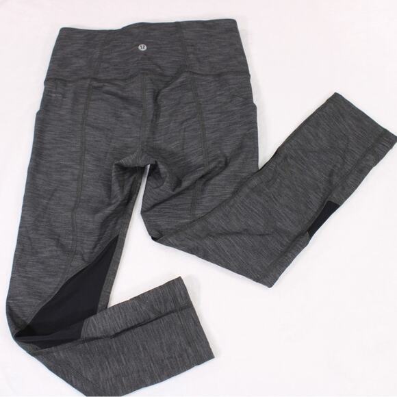 EUC Lululemon 4 Heathered Gray‎ Black Pace Rival Mid-Rise Crop Pockets - Picture 10 of 15